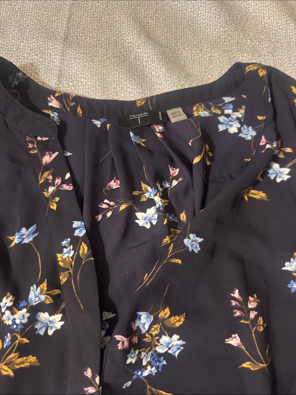 Tahari Black Floral Long-Sleeve Tunic Top - Picture 3 of 4